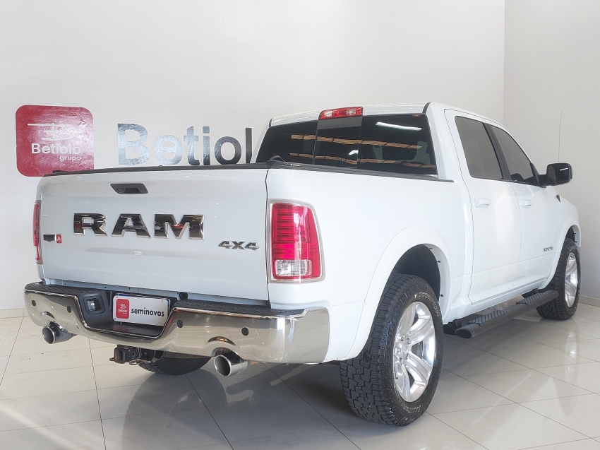 ram classic 5.7 v8 gasolina laramie cd 4x4 automatico 4p 20234