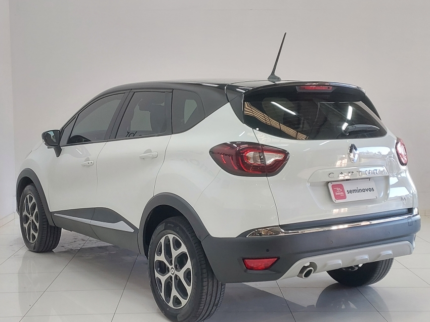 renault captur 1.3 tce flex intense x-tronic 4p automatico 20233