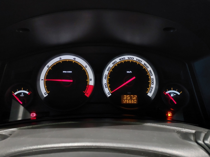 chevrolet vectra 2.0 mpfi gt hatch 8v flex 4p manual 201010