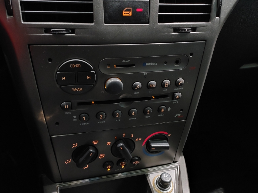 chevrolet vectra 2.0 mpfi gt hatch 8v flex 4p manual 20109