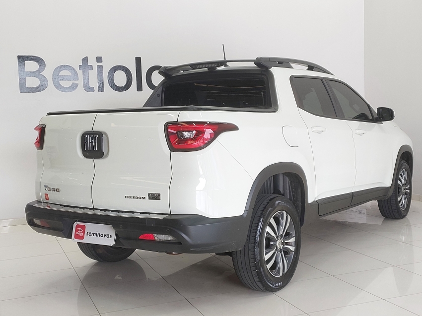 fiat toro 1.3 turbo 270 flex freedom at6 4p automatico 20224