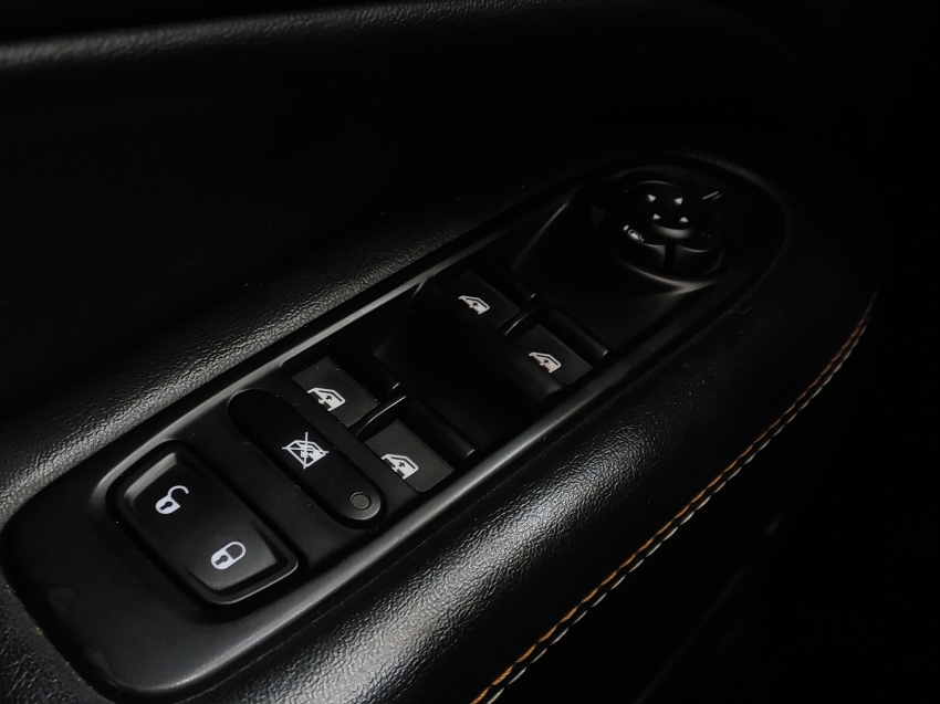 jeep compass 2.0 16v flex longitude automatico 4p 202018
