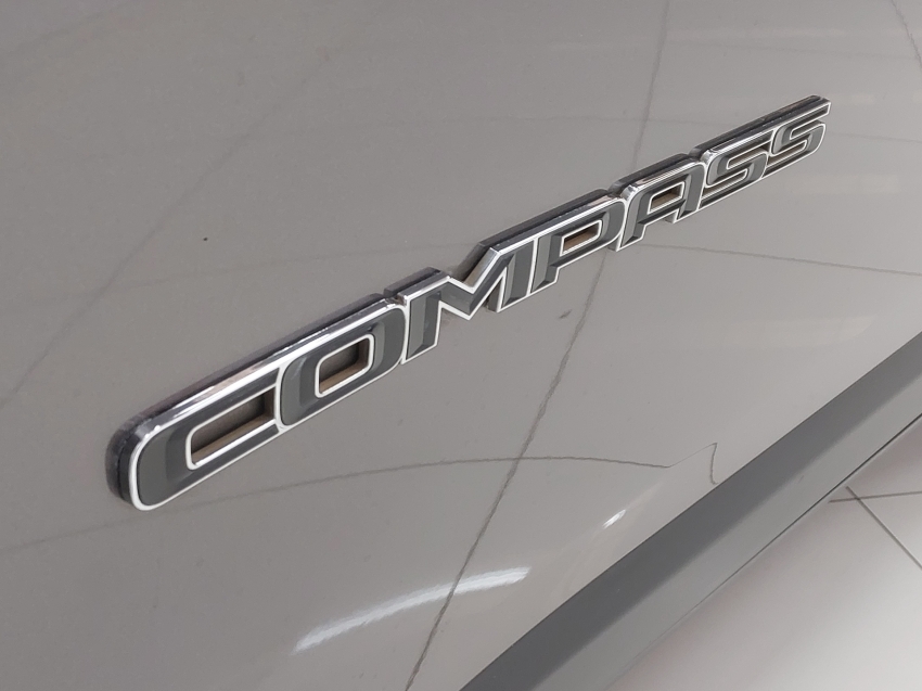 jeep compass 2.0 16v flex longitude automatico 4p 202020