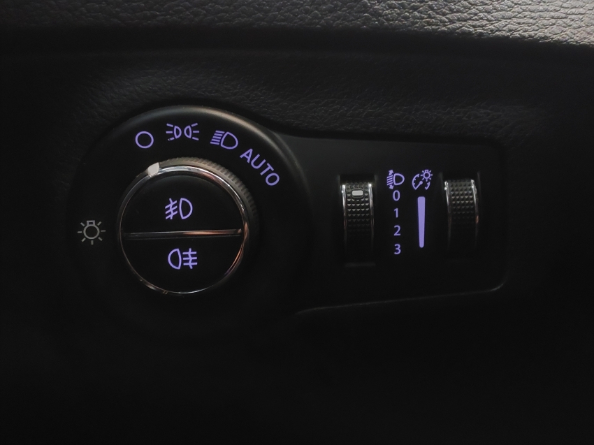 jeep compass 2.0 16v flex longitude automatico 4p 202019