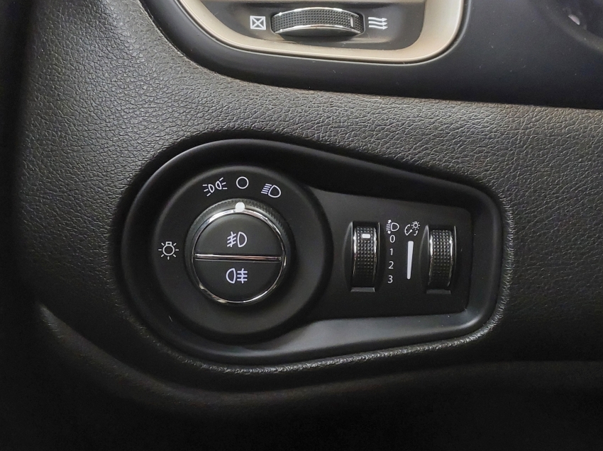 jeep renegade 2.0 16v turbo diesel longitude 4p 4x4 automatico flex 201618