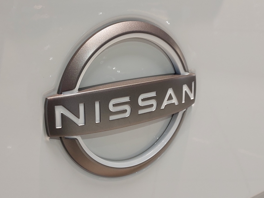 nissan frontier 2.3 16v turbo diesel platinum cd 4x4 automatico 4p 202523