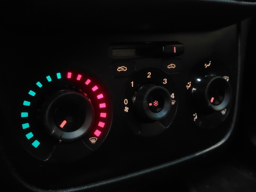 fiat punto 1.8 blackmotion 16v flex 4p automatizado automatico 201711