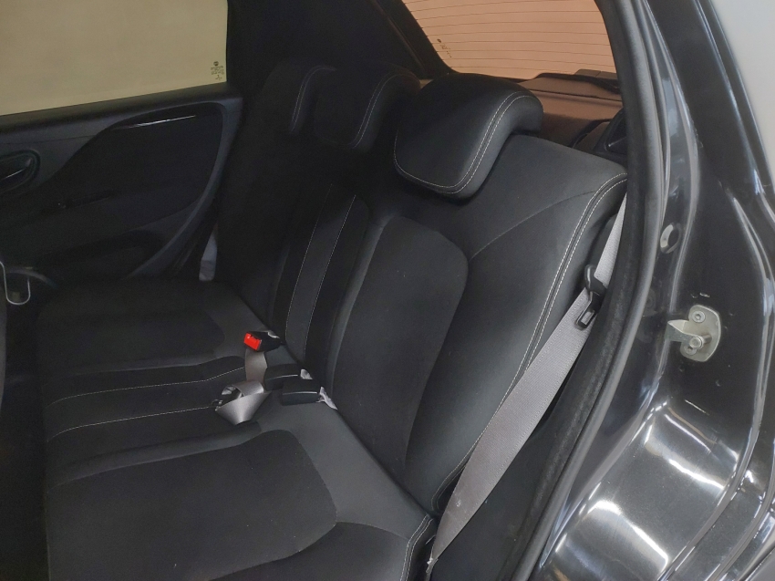 fiat punto 1.8 blackmotion 16v flex 4p automatizado automatico 20179