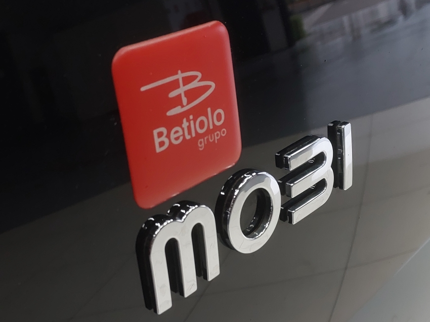 fiat mobi 1.0 evo flex like. manual eletrico 4p 202416