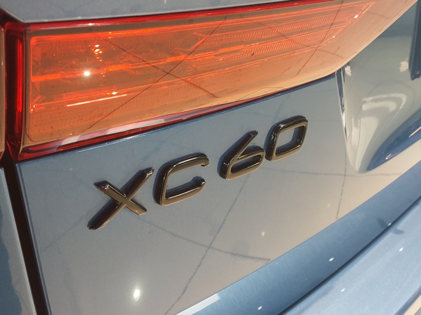volvo xc60 2.0 t5 gasolina r-design awd geartronic 4p automatico 201821