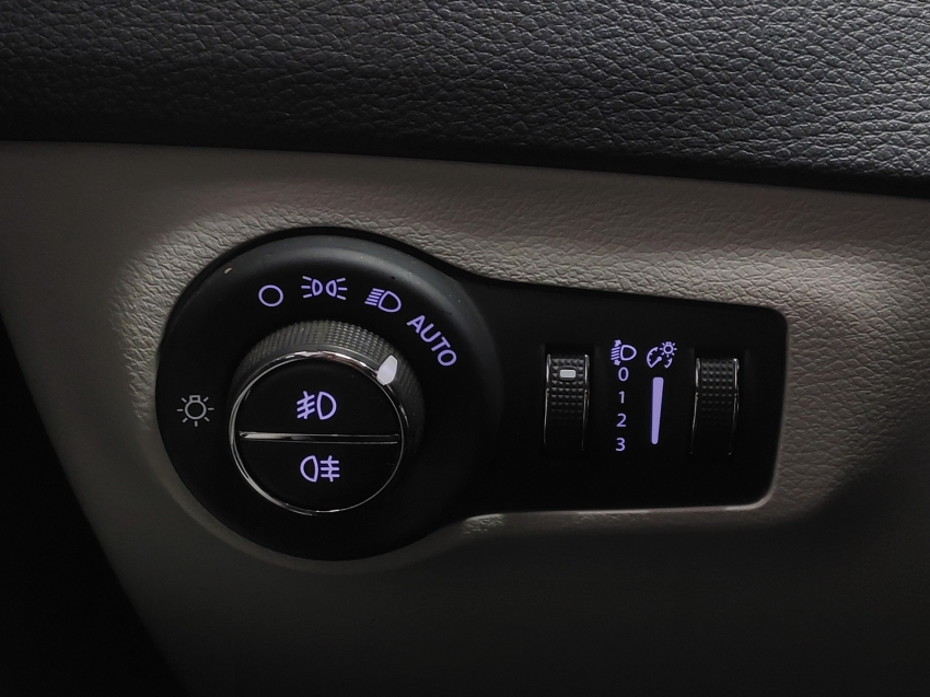 jeep compass 2.0 16v flex limited automatico 4p 201819