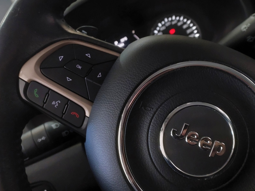 jeep renegade 1.8 16v flex longitude 4p automatico 201615