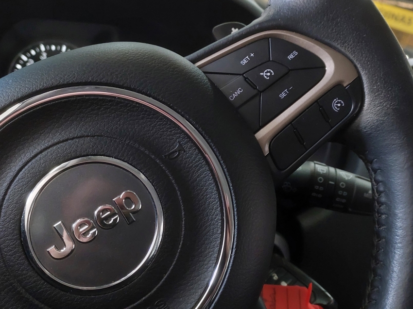 jeep renegade 1.8 16v flex longitude 4p automatico 201616