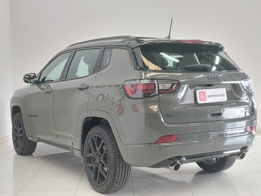 jeep compass 2.0 hurricane 4 turbo gasolina blackhawk at9 4p automatico 20263