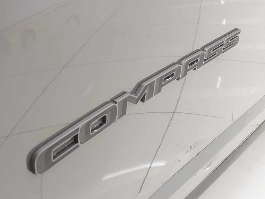 jeep compass 2.0 hurricane 4 turbo gasolina blackhawk at9 4p automatico 202625