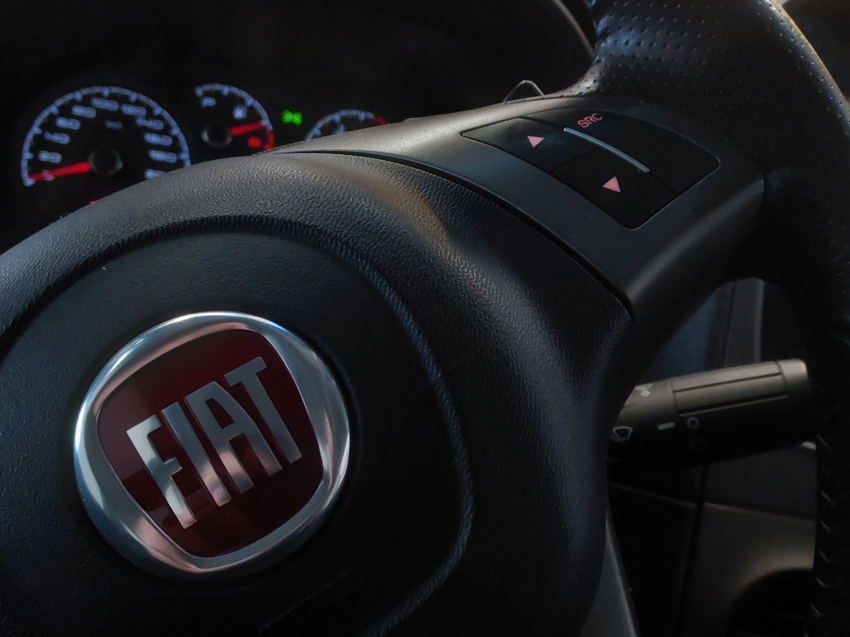 fiat idea 1.8 mpi adventure 16v flex 4p automatizado automatico 201616