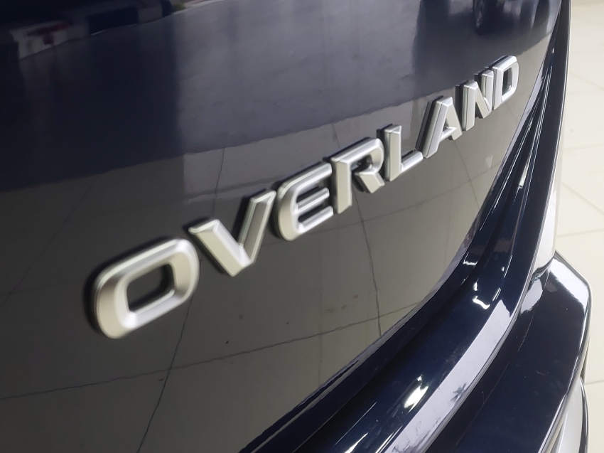 jeep commander 2.2 turbo diesel overland at9 4p automatico 202628