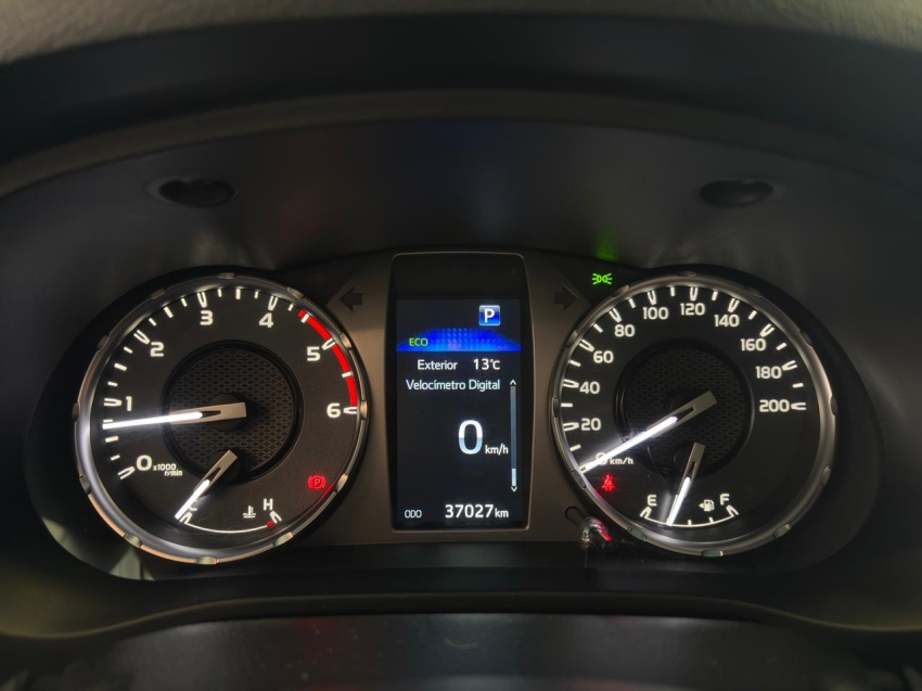 toyota hilux 2.8 d-4d turbo diesel cd srv 4x4 automatico 4p 202410