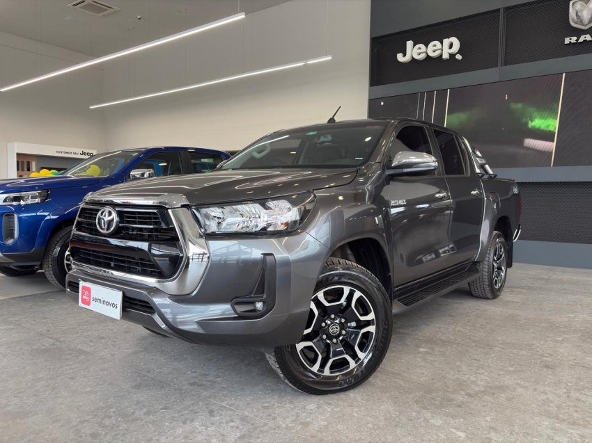 toyota hilux 2.8 d-4d turbo diesel cd srv 4x4 automatico 4p 20240