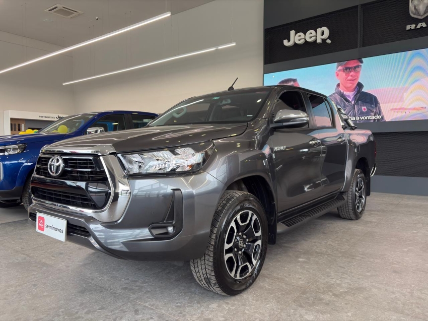 toyota hilux 2.8 d-4d turbo diesel cd srv 4x4 automatico 4p 20241