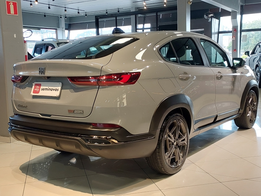 fiat fastback 1.3 turbo 270 flex limited edition at6 4p automatico 20235