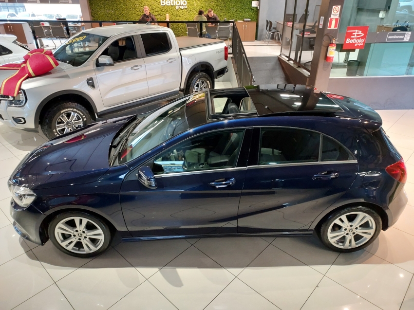mercedes-benz a 200 1.6 cgi flex 7g-dct 4p automatico 201823