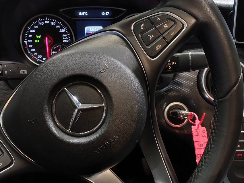 mercedes-benz a 200 1.6 cgi flex 7g-dct 4p automatico 201817