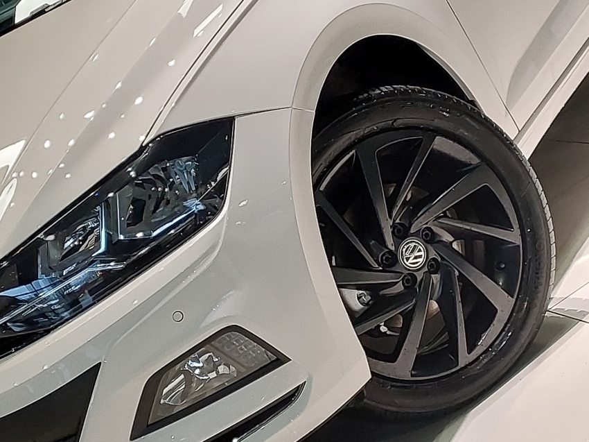 volkswagen virtus 1.0 200 tsi highline automatico flex 4p 202022