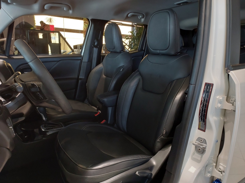 jeep renegade 1.3 t270 turbo flex longitude at6 4p automatico 20238