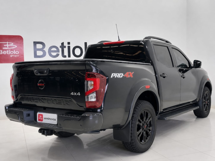 nissan frontier 2.3 16v turbo diesel pro4x cd 4x4 automatico 4p 20234