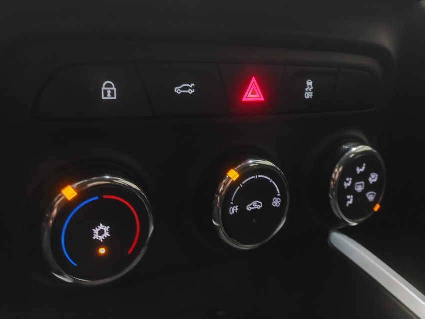chevrolet onix 1.0 flex lt manual 4p 202210