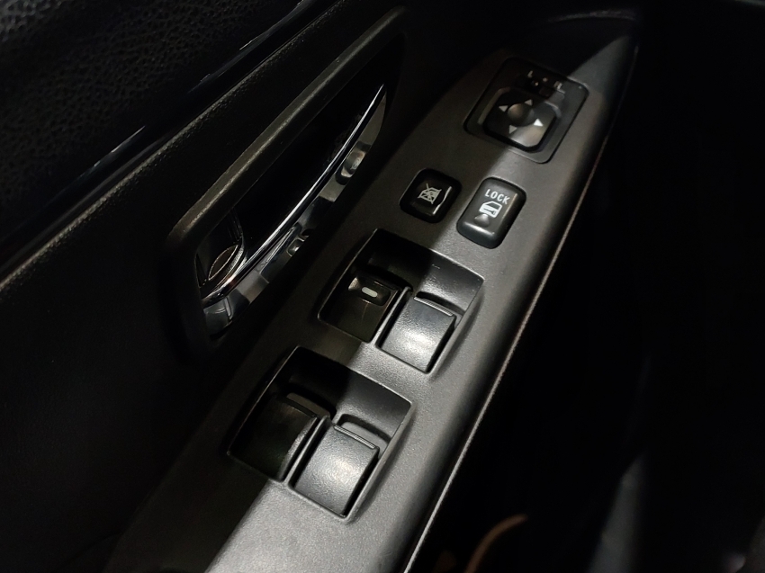 mitsubishi asx 2.0 4x2 16v gasolina 4p automatico 201517