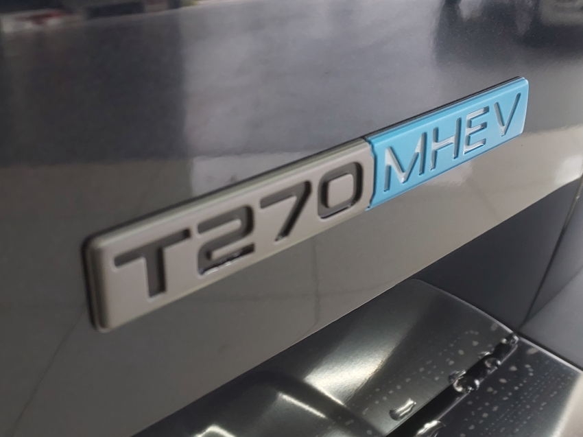 fiat toro 1.3 turbo 270 hybrid volcano at6 hibrido 4p automatico 202725