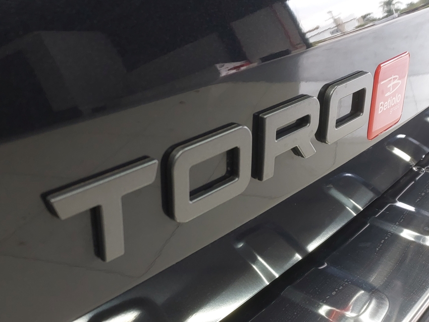 fiat toro 1.3 turbo 270 hybrid volcano at6 hibrido 4p automatico 202724