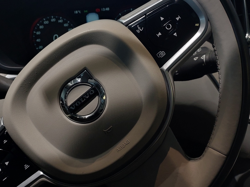 volvo xc60 2.0 t5 gasolina inscription awd geartronic 4p automatico 201917