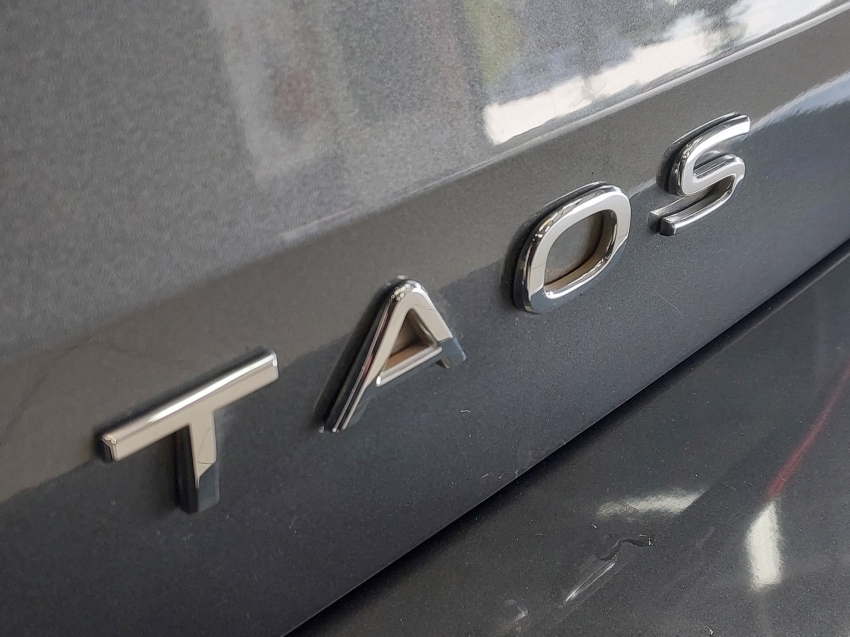 volkswagen taos 1.4 250 tsi total flex comfortline automatico 4p 202220