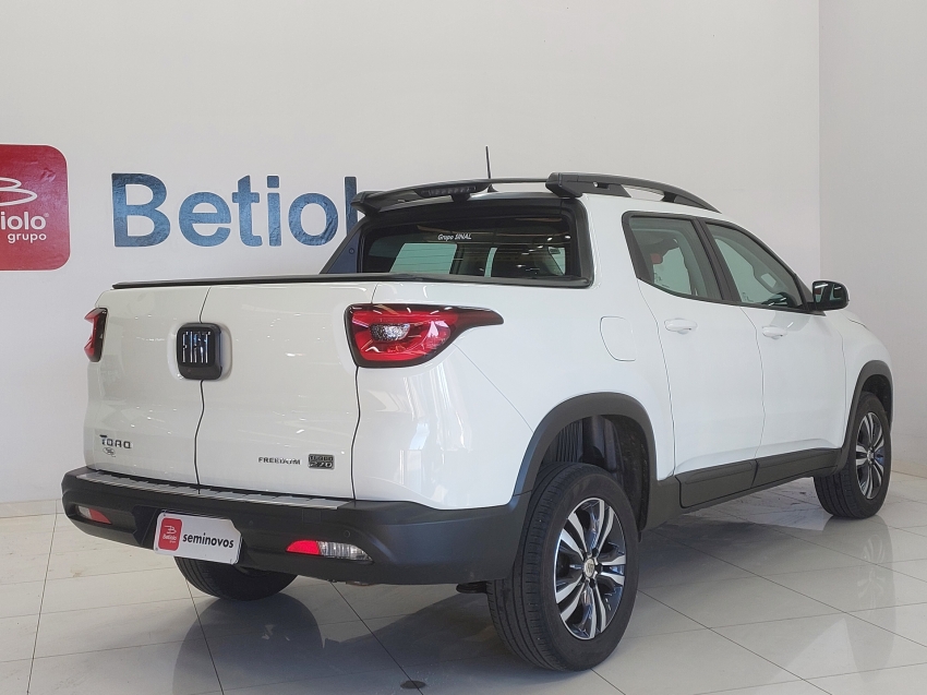 fiat toro 1.3 turbo 270 flex freedom at6 4p automatico 20224