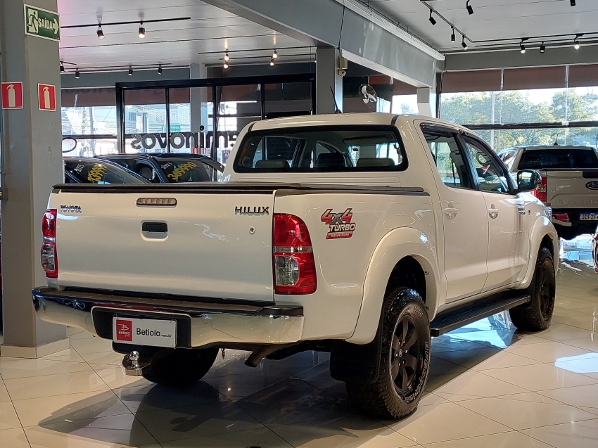 toyota hilux 3.0 sr 4x4 cd 16v turbo intercooler diesel 4p manual 20137