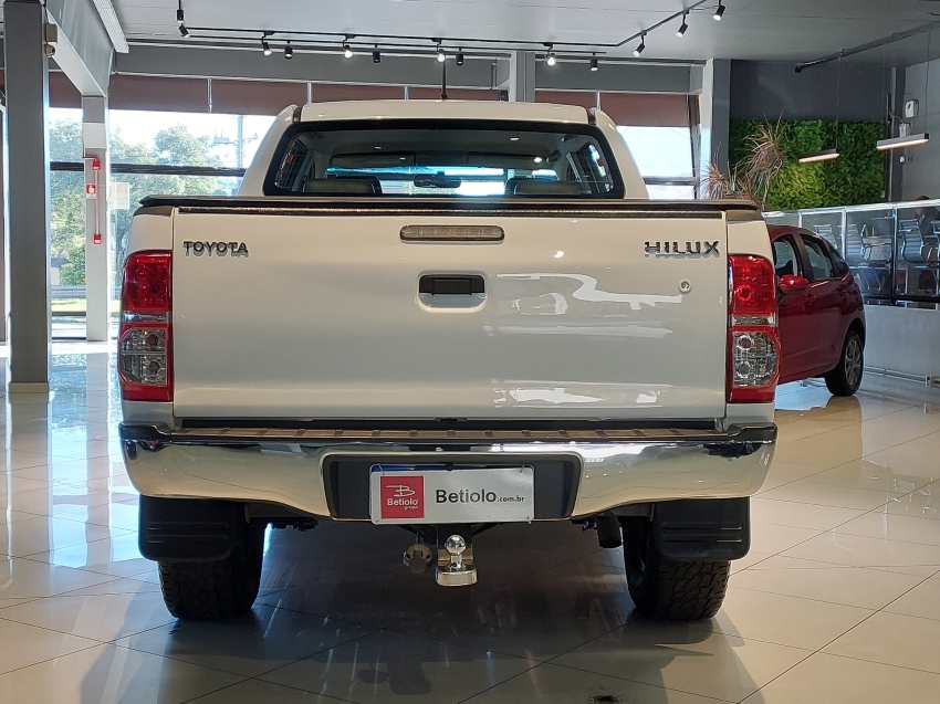 toyota hilux 3.0 sr 4x4 cd 16v turbo intercooler diesel 4p manual 20136