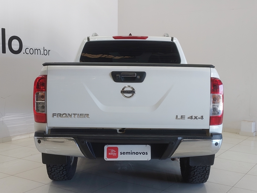 nissan frontier 2.3 16v turbo diesel le cd 4x4 automatico 4p 20185
