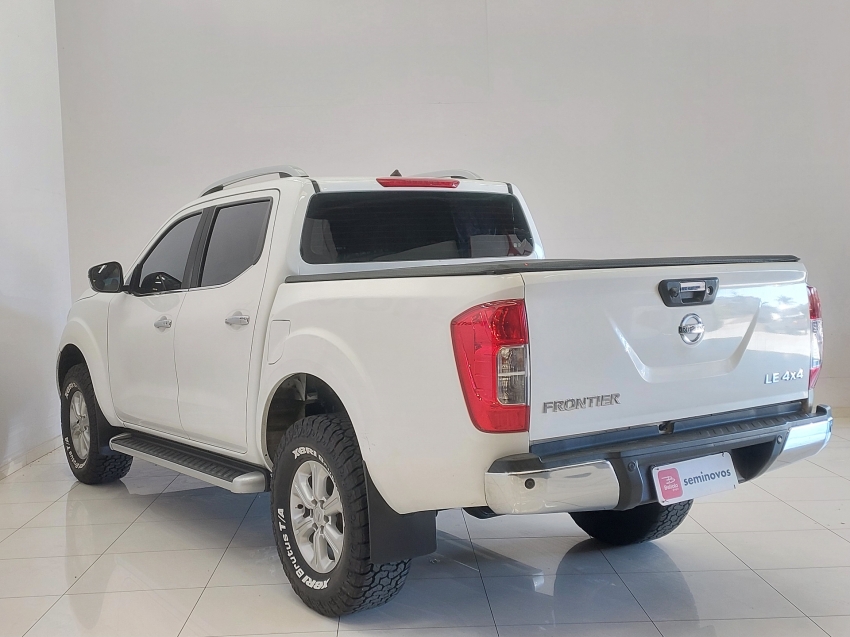 nissan frontier 2.3 16v turbo diesel le cd 4x4 automatico 4p 20183
