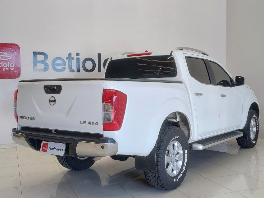 nissan frontier 2.3 16v turbo diesel le cd 4x4 automatico 4p 20184