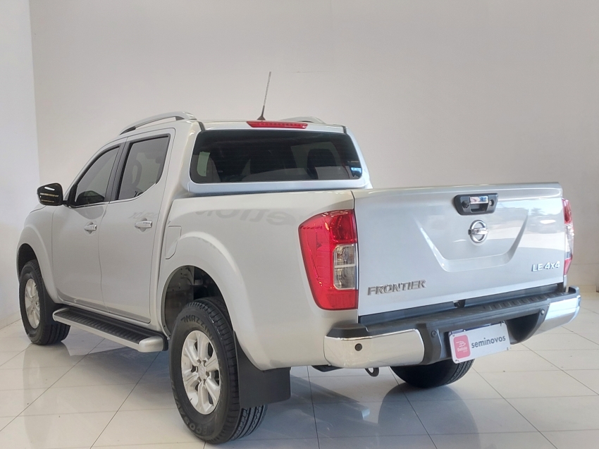 nissan frontier 2.3 16v turbo diesel le cd 4x4 automatico 4p 20183