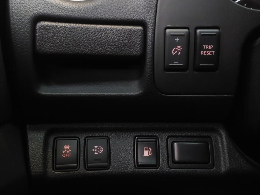 nissan frontier 2.3 16v turbo diesel le cd 4x4 automatico 4p 201819