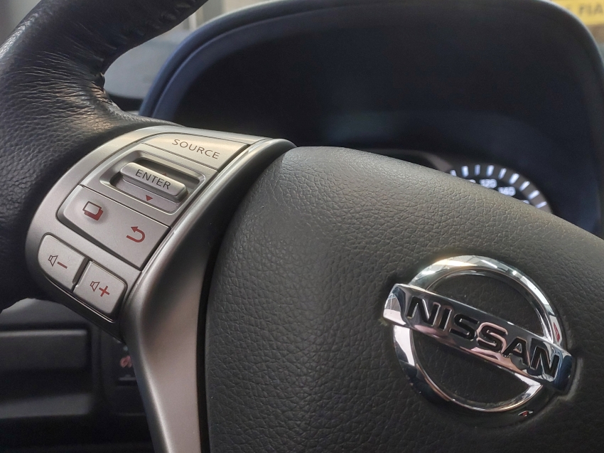 nissan frontier 2.3 16v turbo diesel le cd 4x4 automatico 4p 201817