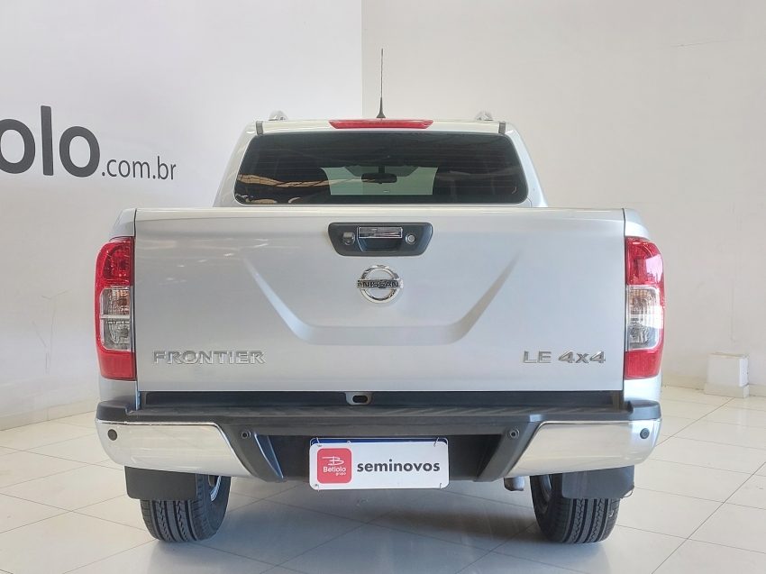 nissan frontier 2.3 16v turbo diesel le cd 4x4 automatico 4p 20185