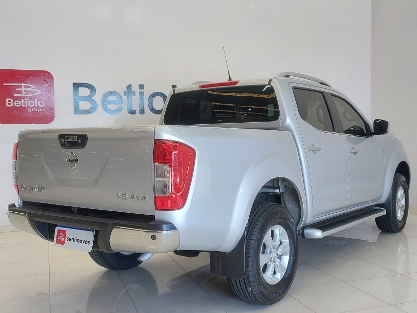 nissan frontier 2.3 16v turbo diesel le cd 4x4 automatico 4p 20184