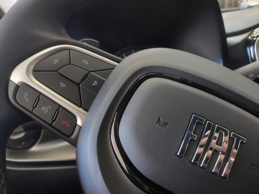 fiat strada 1.3 firefly flex volcano cd cvt 4p automatico 202715