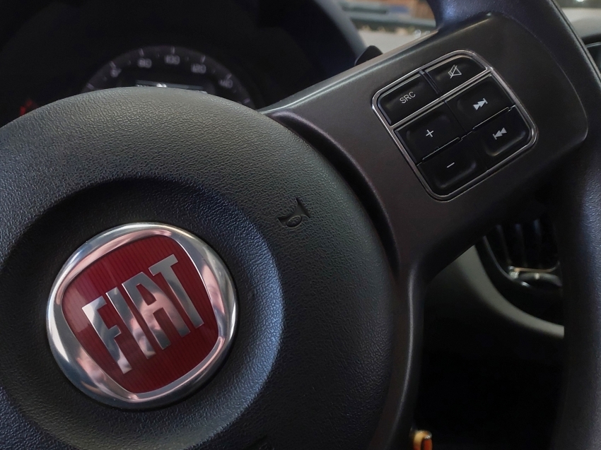 fiat uno 1.3 firefly flex way 4p gsr automatico 201815