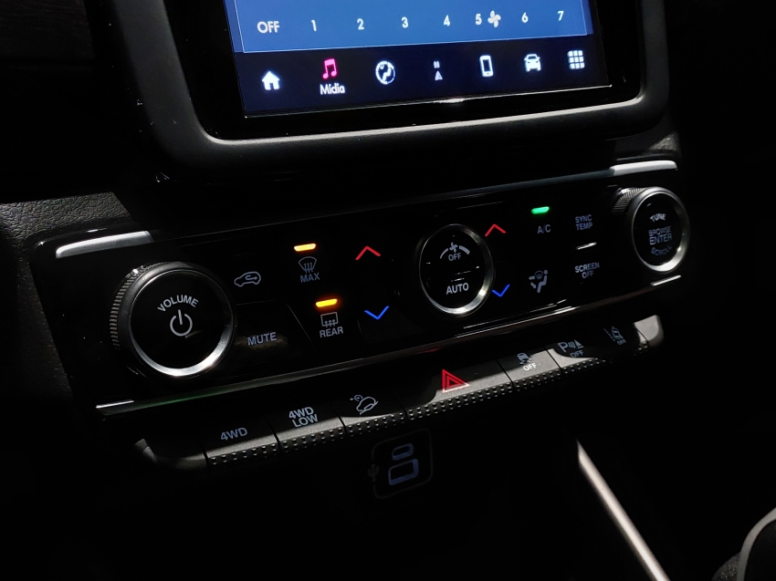 fiat toro 2.0 16v turbo diesel ranch 4wd at9 4p automatico 202212